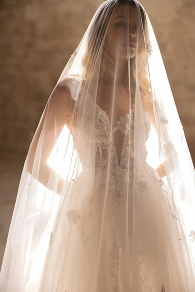 Suknia ślubna suknia ślubna Laura_1 z kolekcji Evalendel  