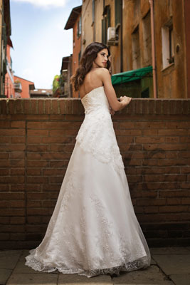 suknia ślubna lula-back z kolekcji Annais  