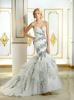 suknia ślubna 7687 z kolekcji Cosmobella  