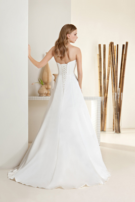 suknia ślubna L717B z kolekcji oreasposa  